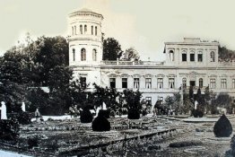 Miestas, į kurį pažiūrėti „neužpučiamos šviesos stebuklo“ žmonės plūdo iš visos Žemaitijos